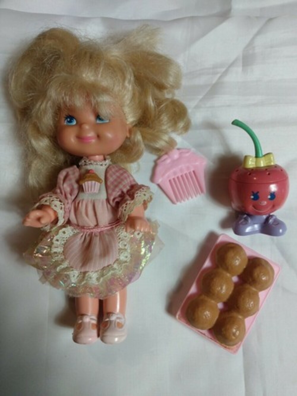 1988 Cherry Merry Muffin Doll Set - Cherry Sweet Shaker, and Muffins in Tray